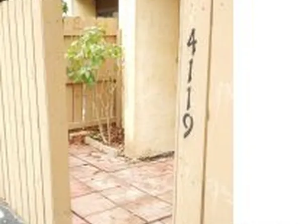 4119 NW 44th Dr, Gainesville, FL 32606