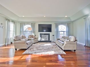 7 Risa Benjamin Way, Freehold, NJ 07728