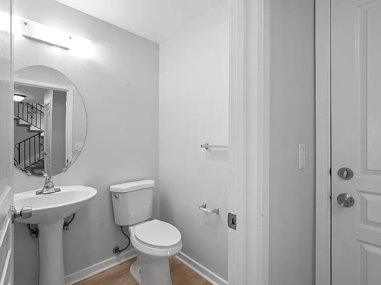 205 E Edmundson Ave #A — Photo 8