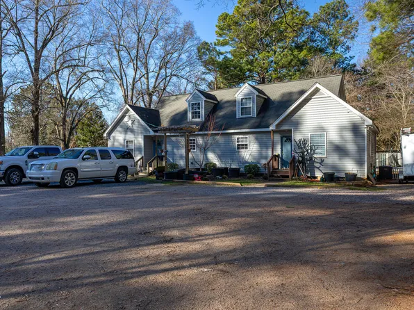 417 Pearce Ave, Wake Forest, NC 27587