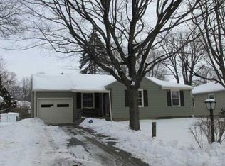 404 S Schroeder Rd, Muncie, IN 47304