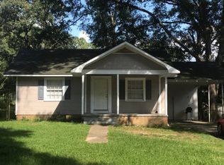 621 S 6th St, McComb, MS 39648