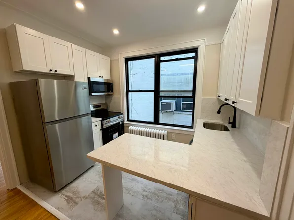 32-18 34th Street image 1 of 7