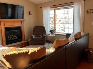 436 E Cheyenne St, Roberts, WI 54023