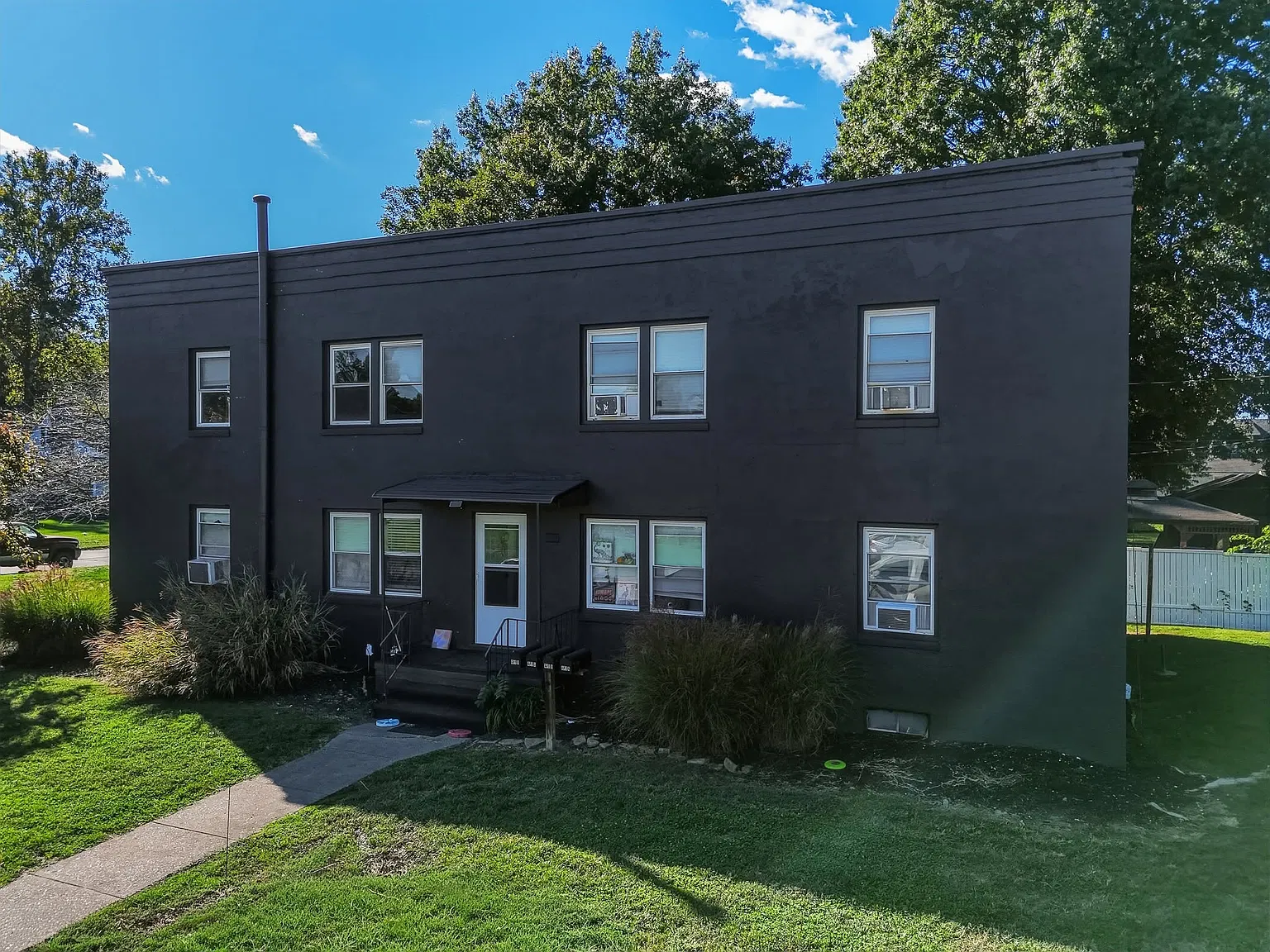 2 bed, 1000 sqft, $850 — Photo 2