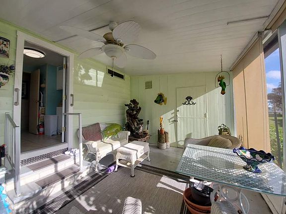 4th image of 5200 28th St N #604