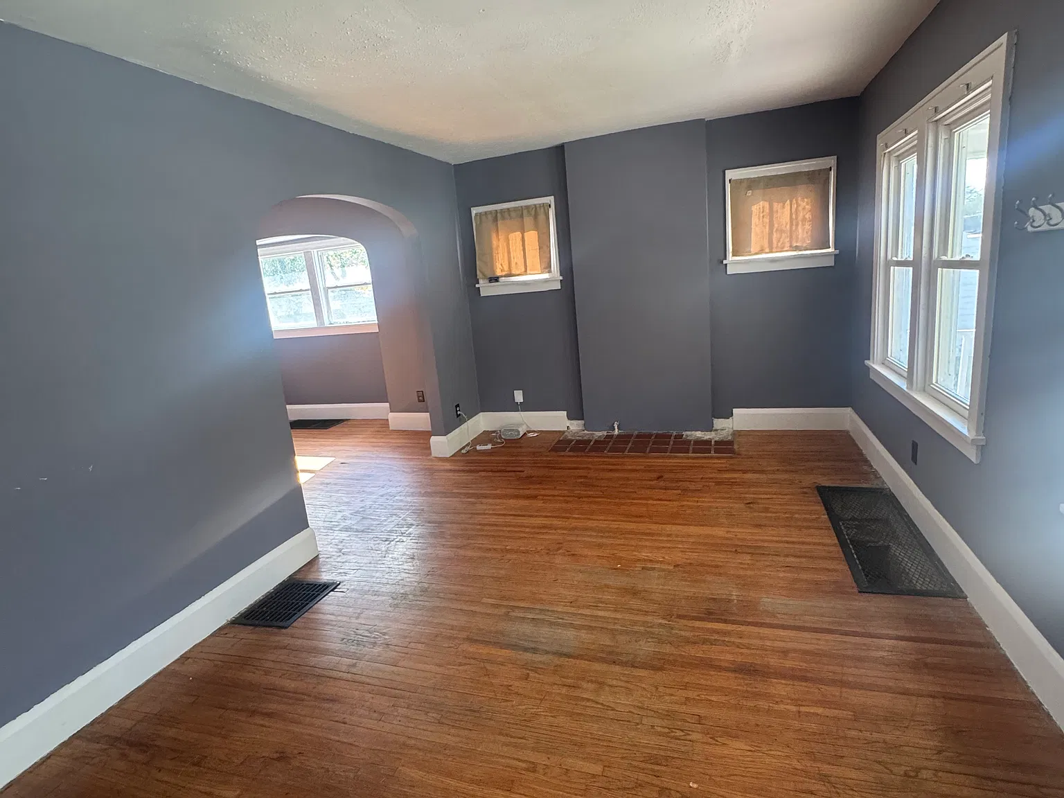 2 bed, $975 — Photo 2