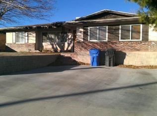 1210 S Sunshine Dr, Barstow, CA 92311
