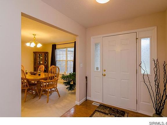 2nd image of 2044 Pinehurst Way