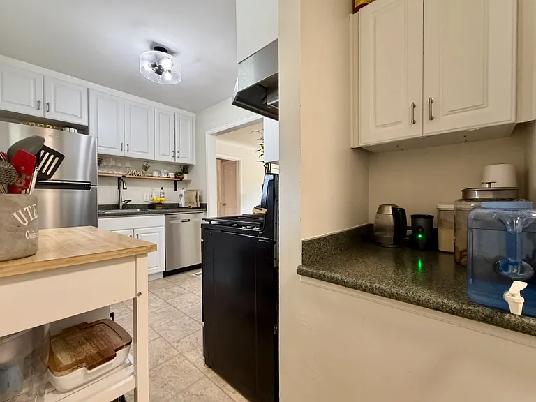 2765 S Franklin St — Photo 13