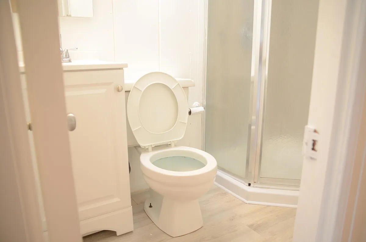Bathroom - 421 30th St #A