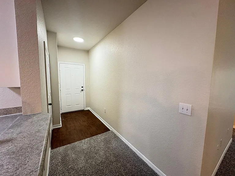 6016 Hemingway Cir — Photo 8