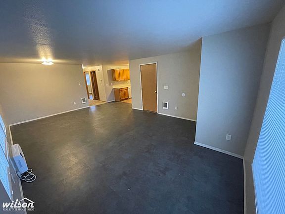 3rd image of 1509 W Logan Ave #1511