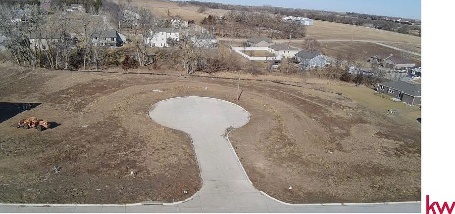 2nd image of 1220 Evergreen Rd