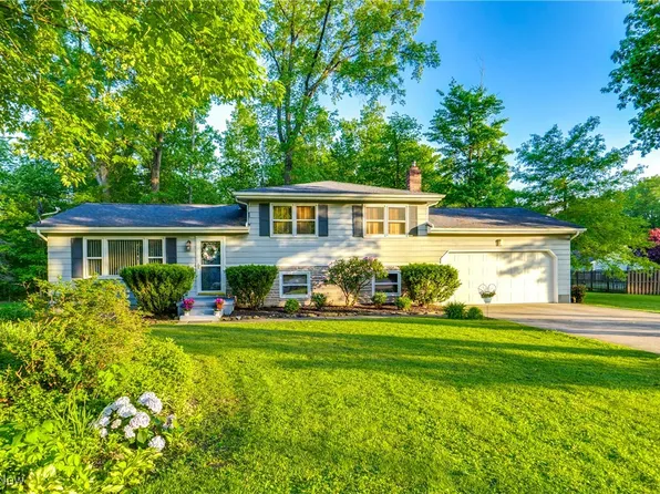 1429 Tomilu Dr, Girard, OH 44420