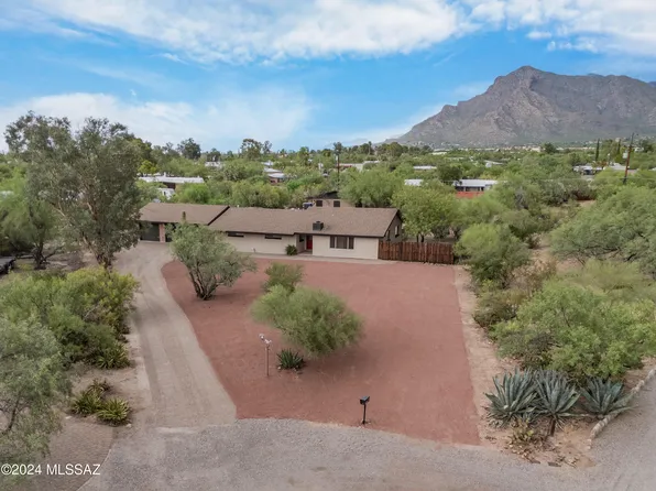 7232 N San Blas Dr, Tucson, AZ 85704