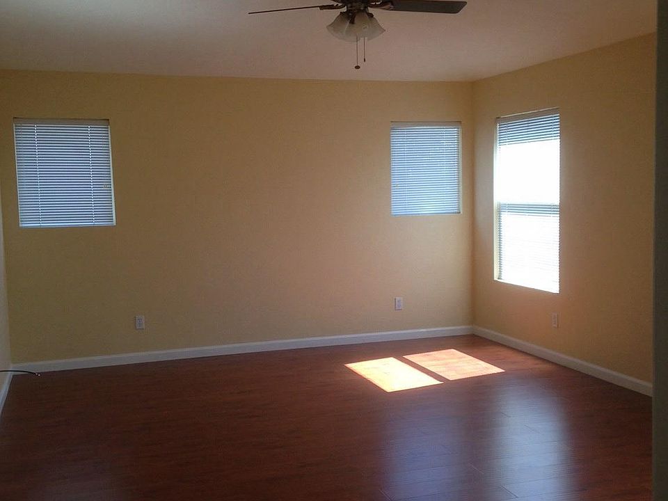 2nd image of 5570 Walnut St