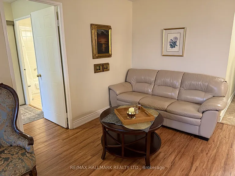 Clarissa Dr E — Photo 12