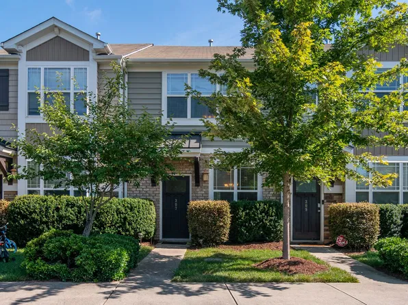 307 Carthage Ct, Durham, NC 27703