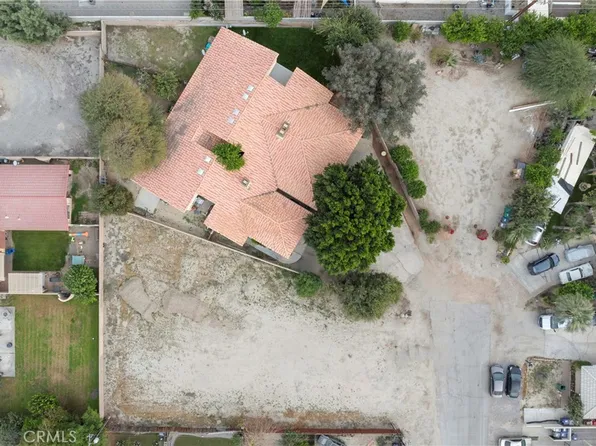 68850 Cedar Rd, Cathedral City, CA 92234