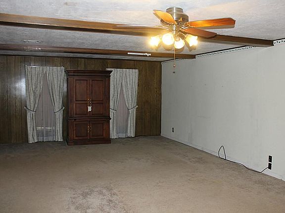 3rd image of 19518 Spoonwood Dr