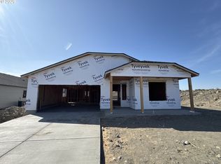 628 Arthur St, Umatilla, OR 97882