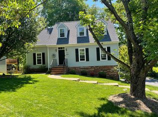 1619 Farmbrook Pl, Charlottesville, VA 22901