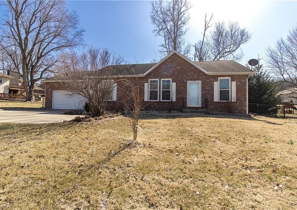 2806 Cook Rd, Saint Joseph, MO 64506 Zillow