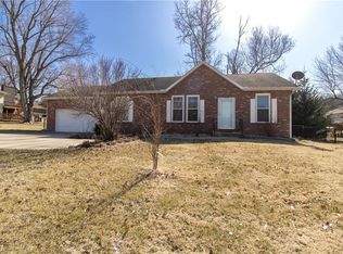 2806 Cook Rd, Saint Joseph, MO 64506