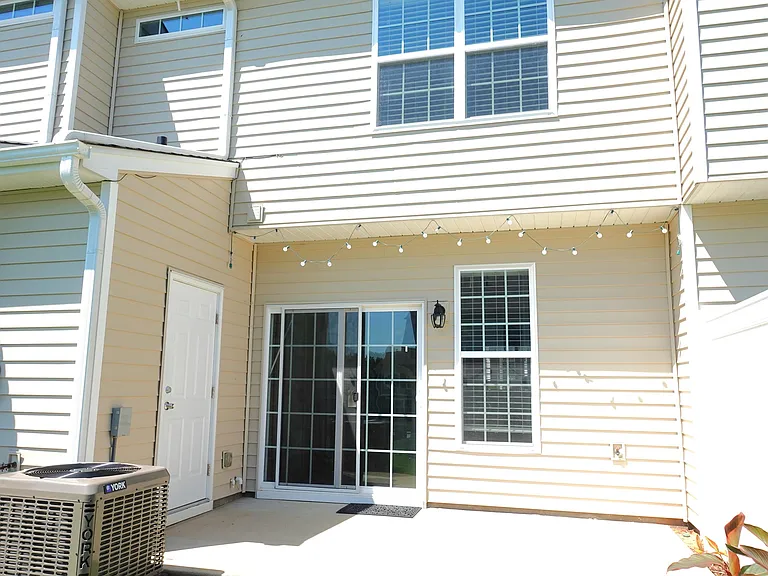 202 Elise Dr #1 — Photo 38