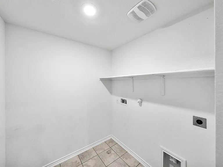 10115 Pearl Crk — Photo 34