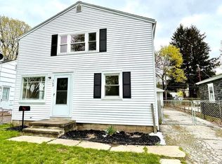 369 Brayton Rd, Rochester, NY 14616