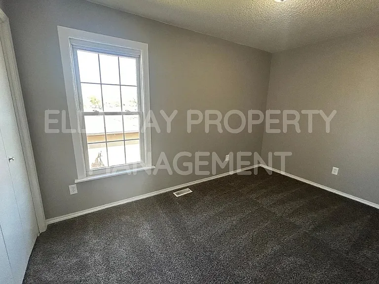 9118 E Funston St #101 — Photo 8