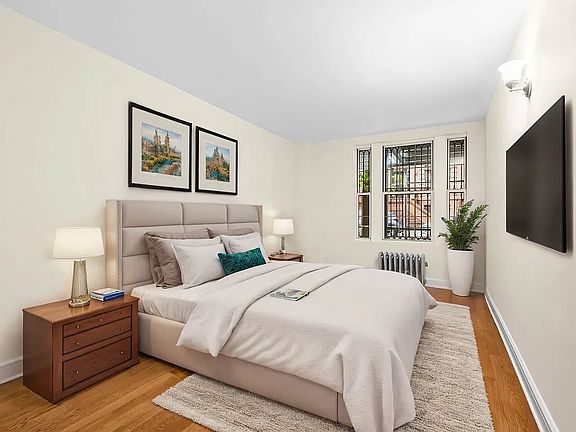 4th image of 302 W 87th St #1