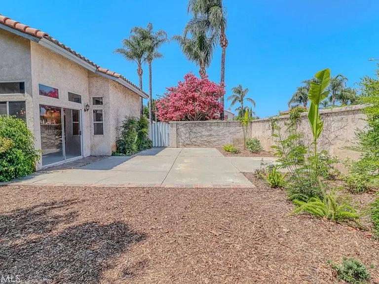 3177 Wicklow Dr — Photo 18