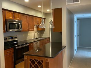 1100 Chatham Park Dr APT F, Pittsburgh, PA 15216