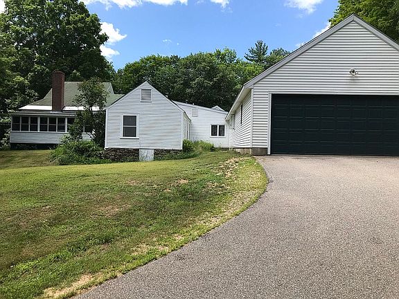Garage to East