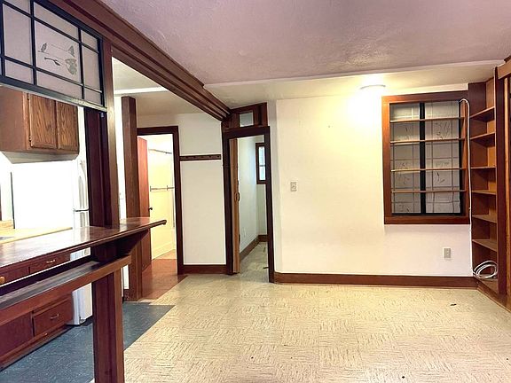 3rd image of 2228 McKinley Ave #C