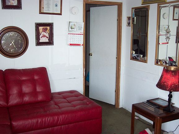 2nd image of 106 Marion Dr
