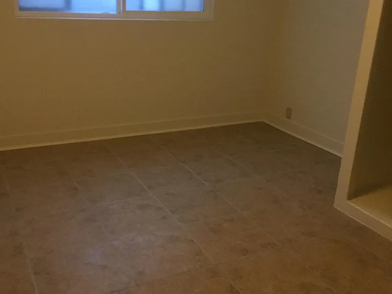 862 Elise St — Photo 2