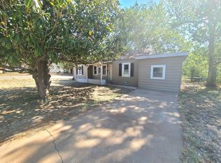 1701 Henderson St, Sweetwater, TX 79556