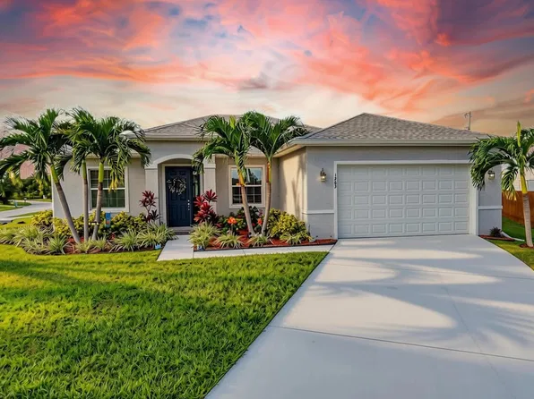 1263 SW FOX Court, Port St Lucie, FL 34953