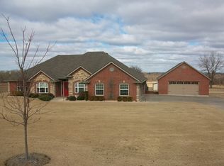 63850 E 297 Ln, Grove, OK 74344