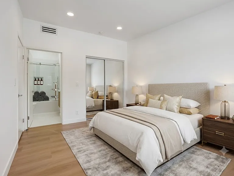 1441 S Bedford St #103 — Photo 9