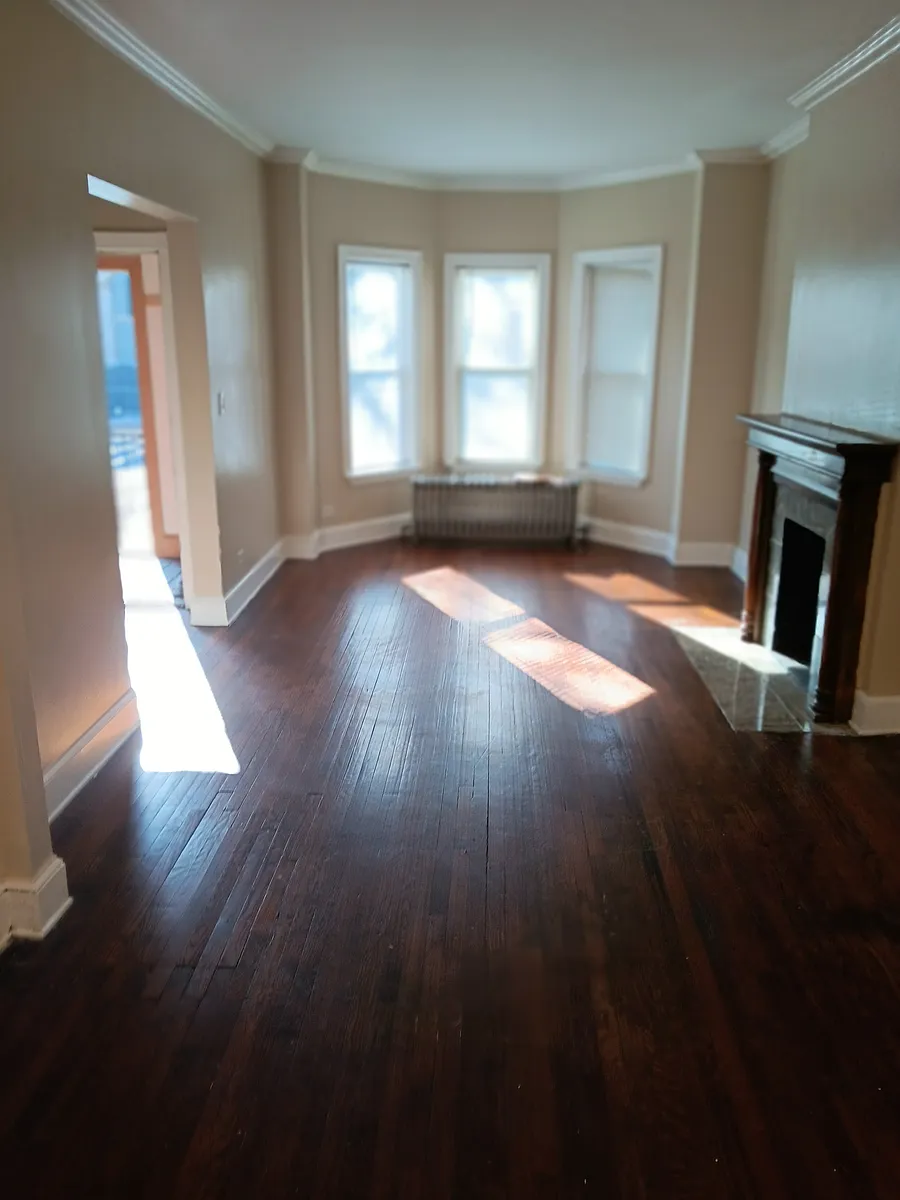 Building Photo - 827 S Oakley Blvd #1