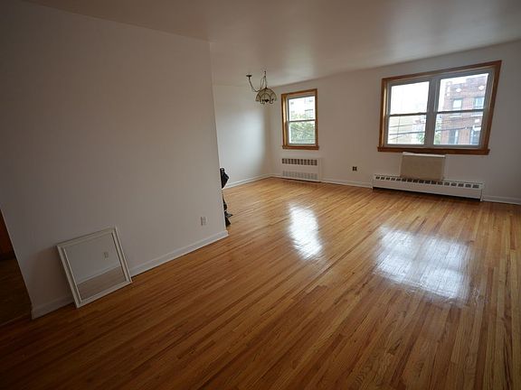 4th image of 23-23 41st St #4F