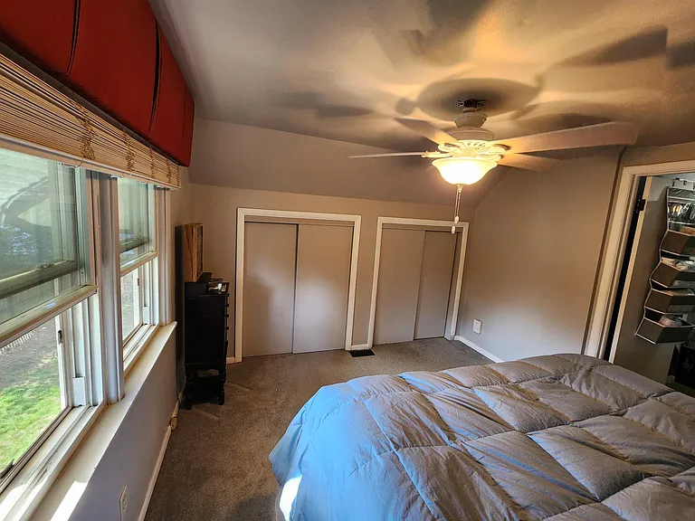 7050 Caroline Ave — Photo 43