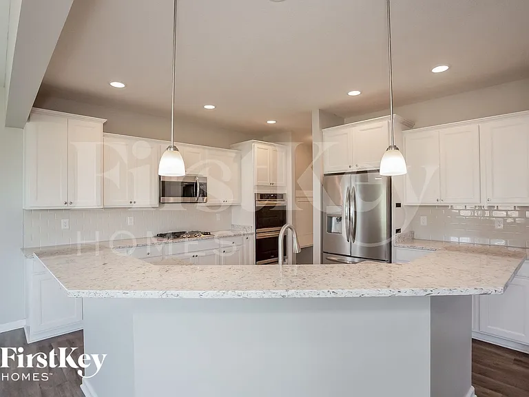 4618 W Otway Ln — Photo 6