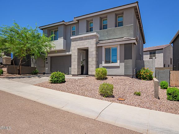 2nd image of 826 E MARBLEWOOD Way