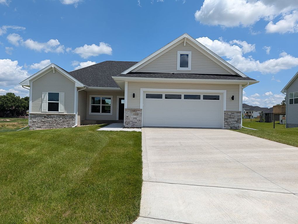 1802 Camblin Dr - Property Image